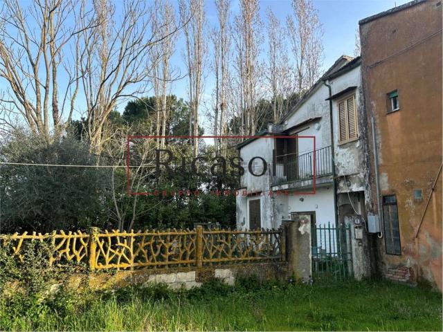 Villetta indipendente in vendita di 513 m² in Via del Poggino, 8