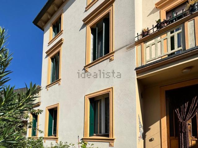 Villetta indipendente in vendita di 520 m² in Piazza Mazzini