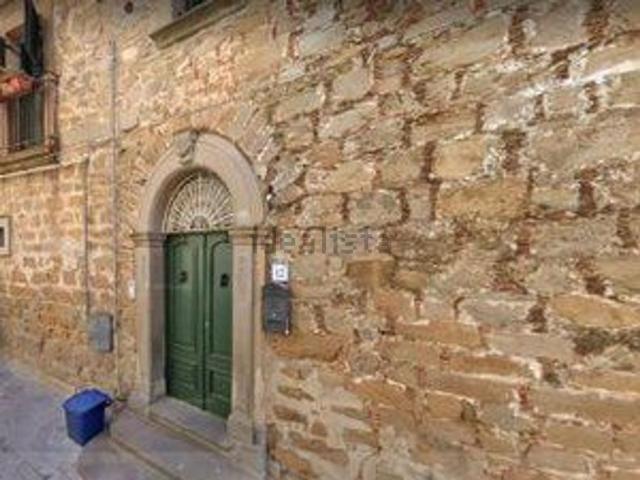 Villetta indipendente in vendita di 521 m² in Via Kalandra, 10