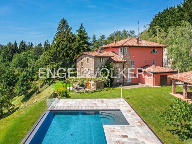 Villetta indipendente in vendita di 521 m² in Località Bicocca