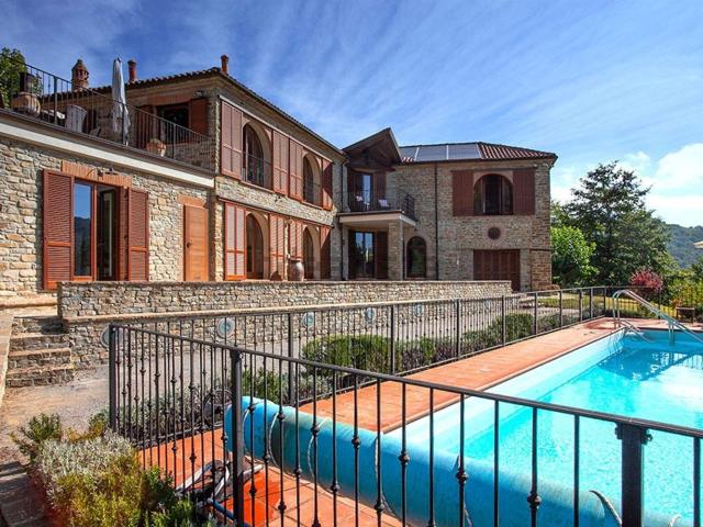 Villetta indipendente in vendita di 523 m² in Strada Provinciale 32