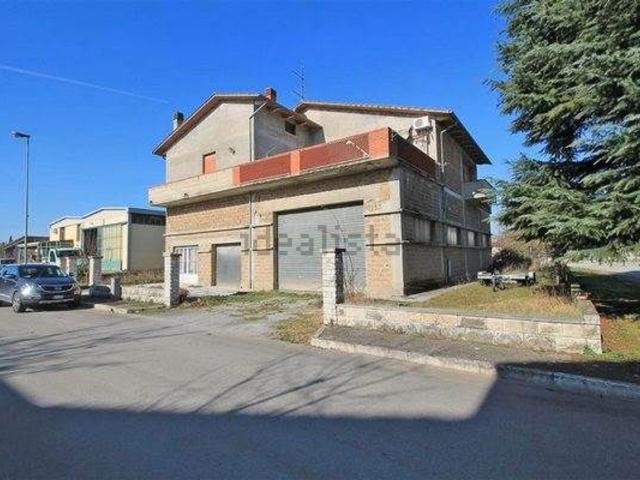 Villetta indipendente in vendita di 530 m²