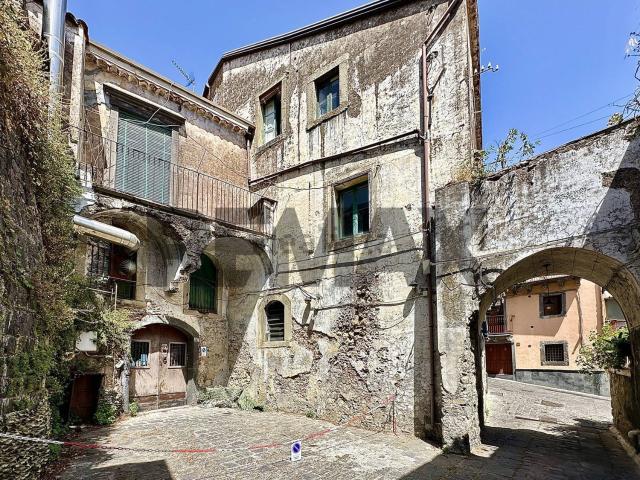 Villetta indipendente in vendita di 530 m² in Via San Vincenzo, 253