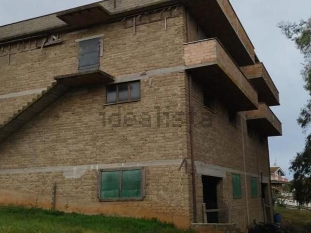 Villetta indipendente in vendita di 530 m² in Via Vallelata, 83