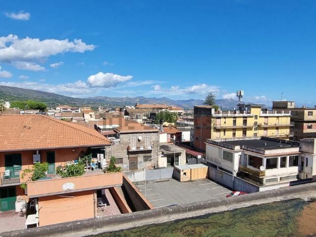 Villetta indipendente in vendita di 531 m² in Corso SICILIA