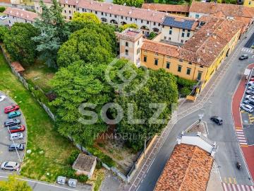 Villetta indipendente in vendita di 536 m² in Piazza San Rocco, 16