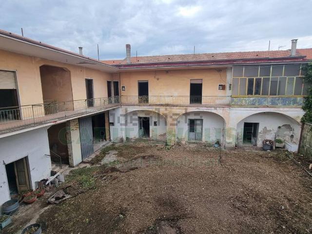 Villetta indipendente in vendita di 540 m²
