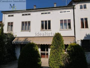 Villetta indipendente in vendita di 540 m² in Via Generale Framarin