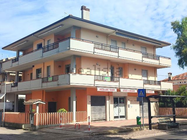 Villetta indipendente in vendita di 540 m² in Via Roma, 355