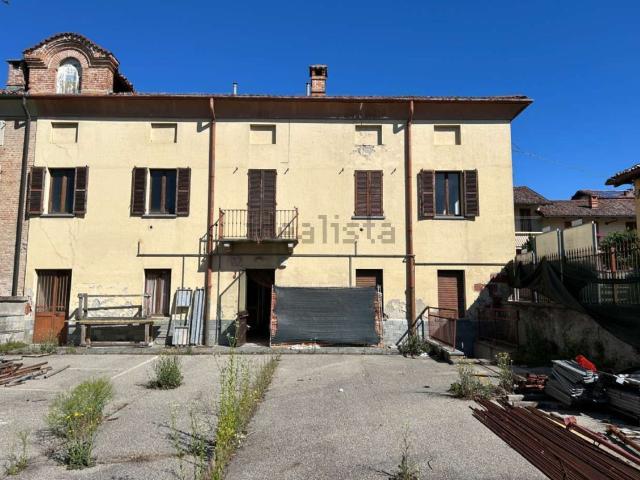 Villetta indipendente in vendita di 544 m² in Via Roma