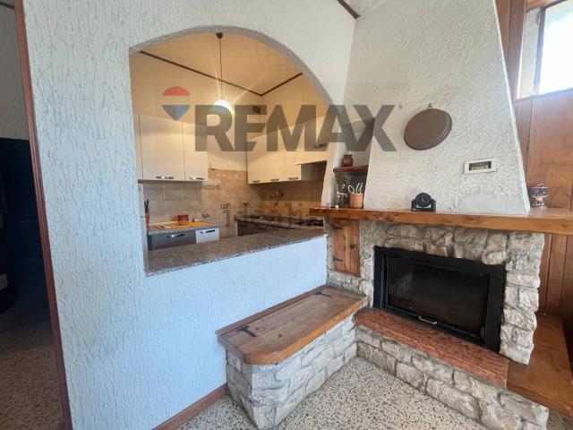 Villetta indipendente in vendita di 545 m² in Via Vallecupa, 63