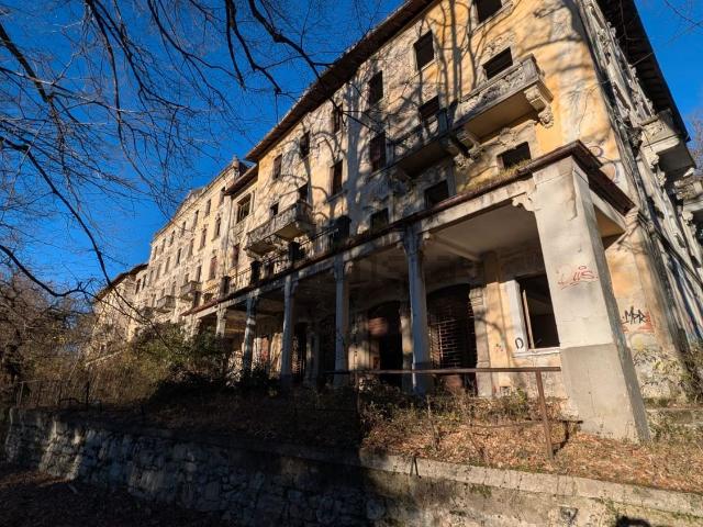 Villetta indipendente in vendita di 5500 m² in Via Santa Maria Bertilla Boscardin, 11