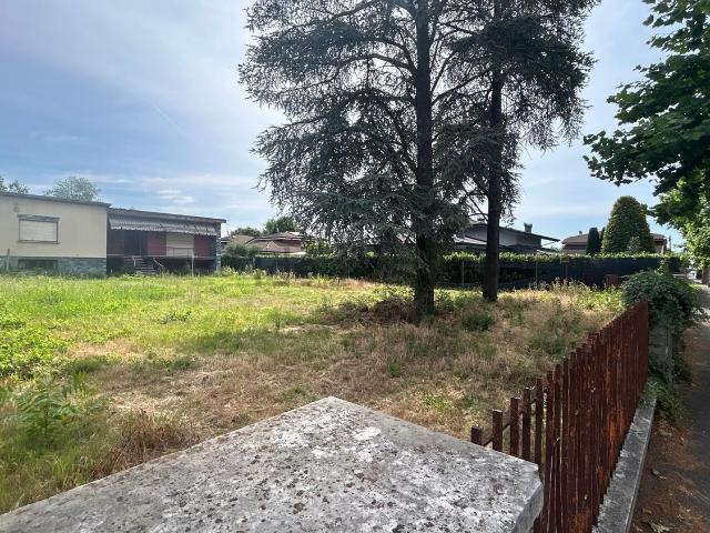 Villetta indipendente in vendita di 550 m² in Via C. Battisti, 44