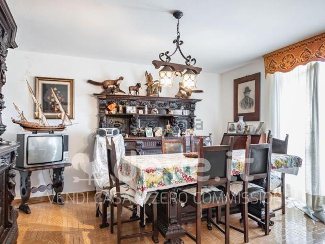 Villetta indipendente in vendita di 550 m² in Via Colle Gallo, 11