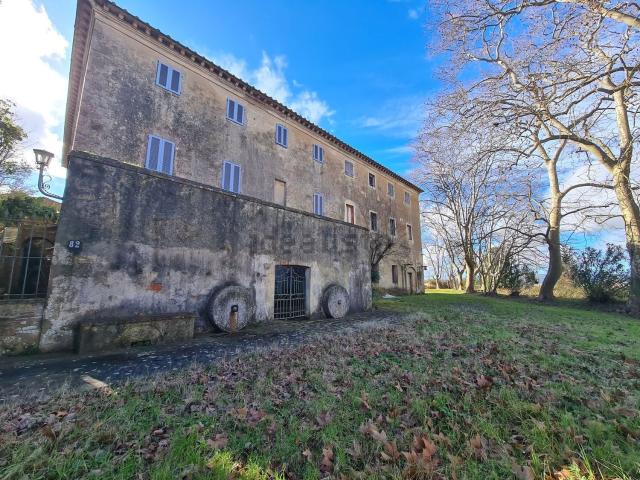 Villetta indipendente in vendita di 550 m² in Via antica pisana