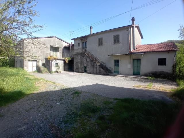 Villetta indipendente in vendita di 550 m² in Via ai Cappuccini, 2
