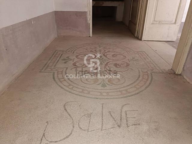 Villetta indipendente in vendita di 550 m² in Via Giuseppe Garibaldi
