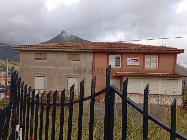 Villetta indipendente in vendita di 550 m² in Via Molino