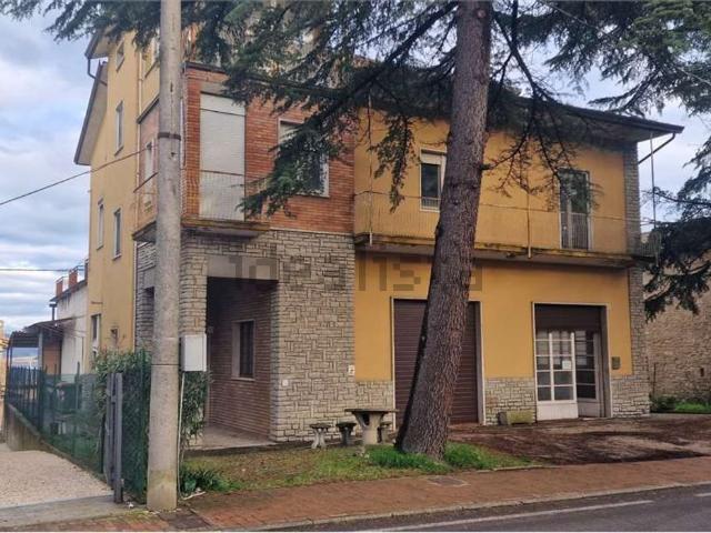 Villetta indipendente in vendita di 550 m² in Via XXIV Maggio