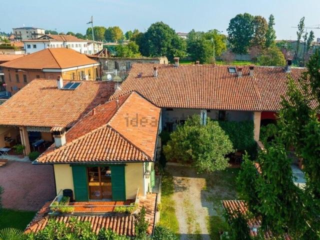 Villetta indipendente in vendita di 552 m² in Via Bettini, 19