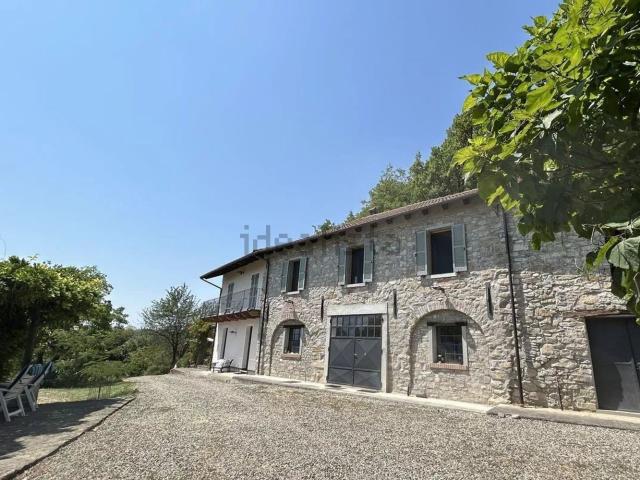 Villetta indipendente in vendita di 553 m²