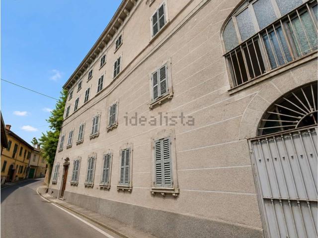 Villetta indipendente in vendita di 554 m² in Via Roma, 1