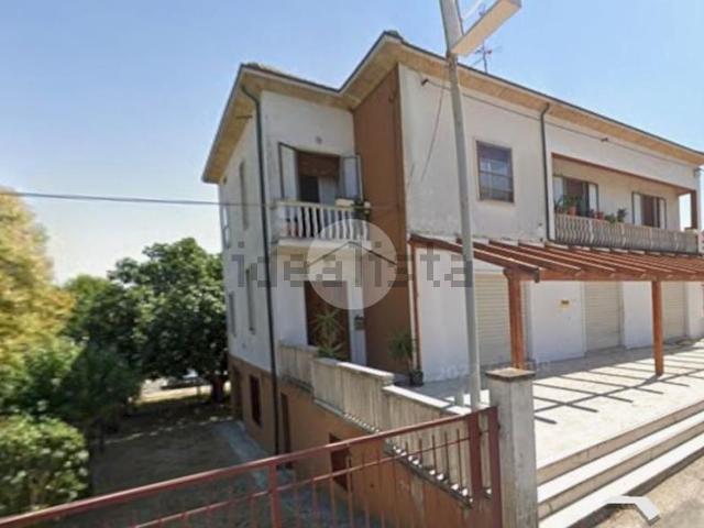 Villetta indipendente in vendita di 555 m² in Via del Mulino, 39