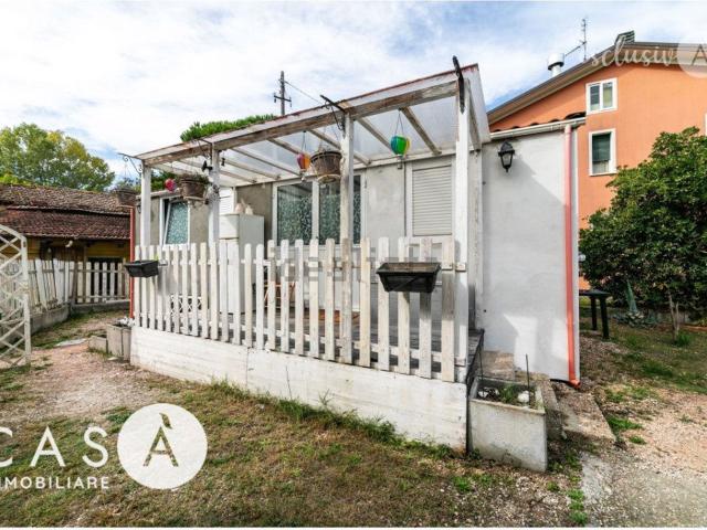 Villetta indipendente in vendita di 55 m² in Viale Litorale Marina, 107