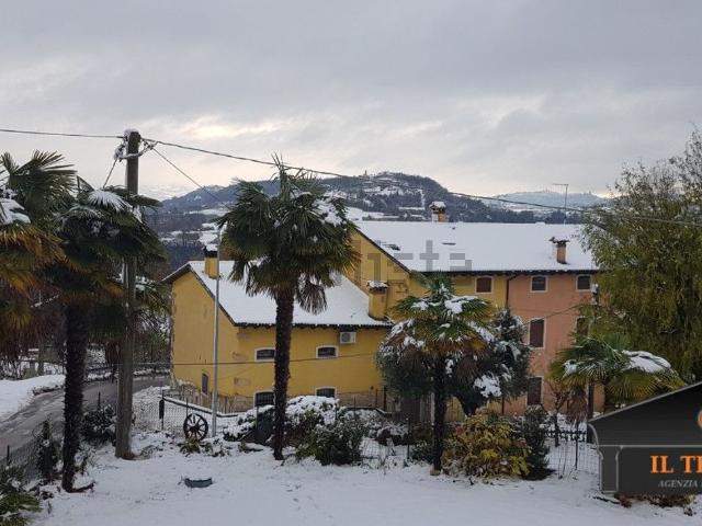 Villetta indipendente in vendita di 560 m² in Via Canove