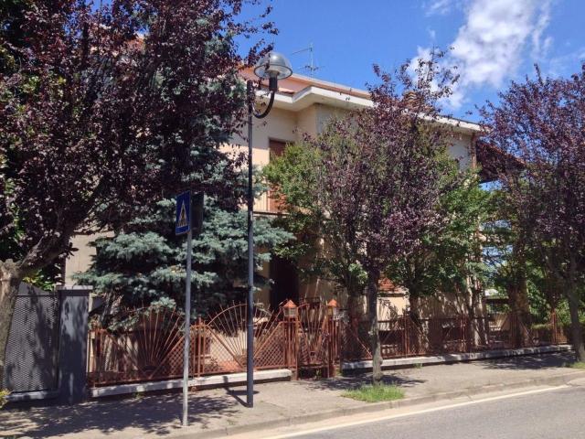 Villetta indipendente in vendita di 560 m² in Via Roma, 81