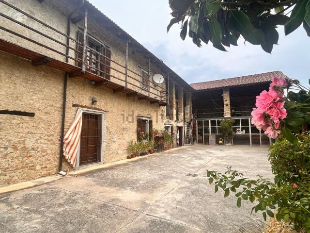 Villetta indipendente in vendita di 560 m² in Località Santa Libera, 4