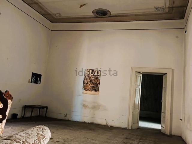 Villetta indipendente in vendita di 570 m² in Via Michele Camusso