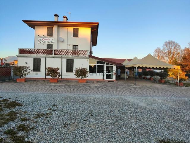 Villetta indipendente in vendita di 572 m² in Via Nazionale, 33