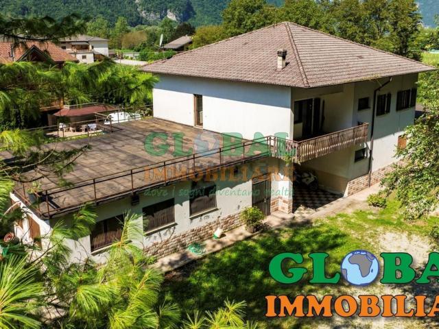Villetta indipendente in vendita di 575 m² in Via Masetto Vecchio, 12