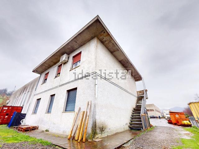 Villetta indipendente in vendita di 578 m² in Via Cassola, 7