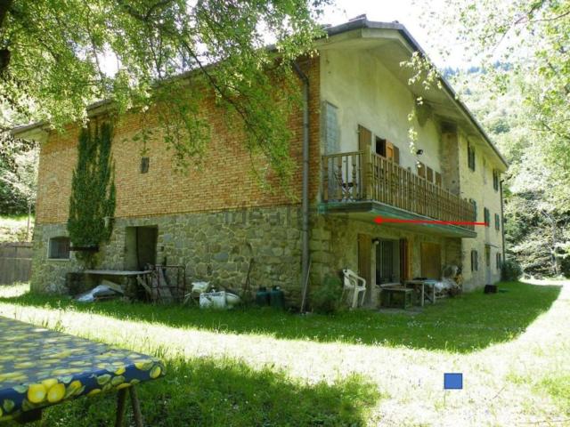 Villetta indipendente in vendita di 580 m² in Via Caduti di Cà Berna, 1