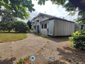 Villetta indipendente in vendita di 580 m² in Via San Giorgio, 10