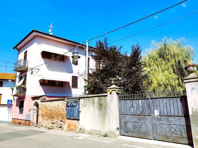Villetta indipendente in vendita di 580 m² in Via Roma, 51