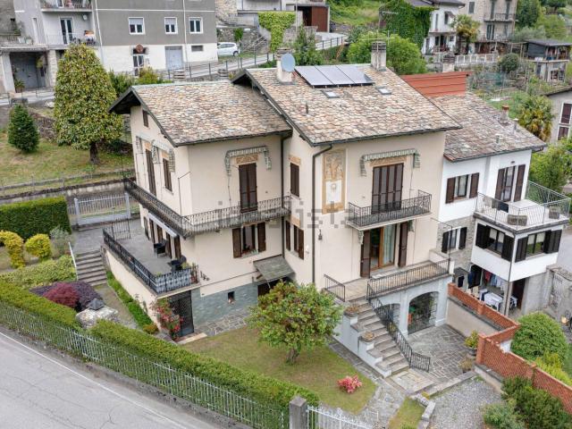 Villetta indipendente in vendita di 582 m² in Frazione Mossini, 114