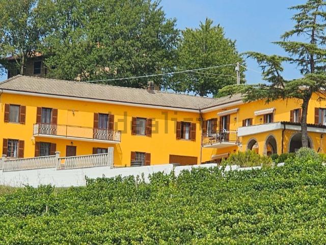 Villetta indipendente in vendita di 589 m² in Strada Bionzo