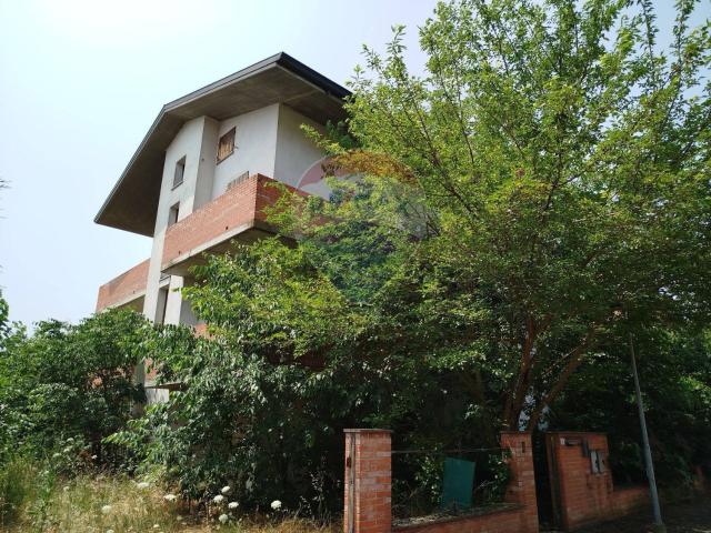 Villetta indipendente in vendita di 590 m² in Via della Scienza, 3