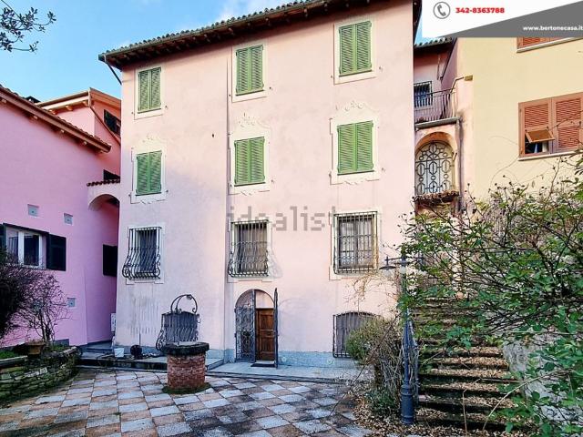 Villetta indipendente in vendita di 590 m² in Via Luigi Corsi, 1