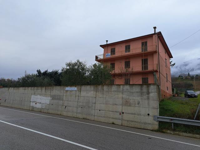 Villetta indipendente in vendita di 600 m²