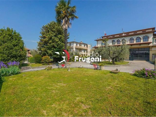 Villetta indipendente in vendita di 600 m²