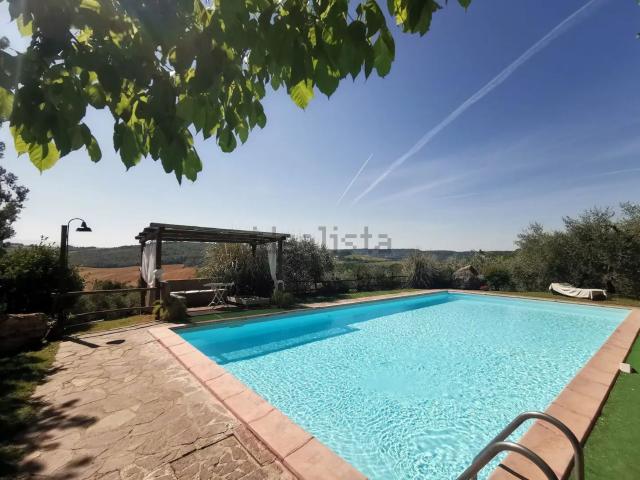 Villetta indipendente in vendita di 600 m² in Via Ortana