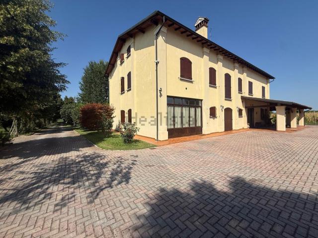 Villetta indipendente in vendita di 600 m² in Via San Michele