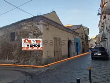 Villetta indipendente in vendita di 600 m² in Via Santa Croce