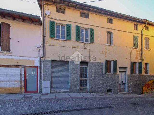 Villetta indipendente in vendita di 600 m² in Via Roma