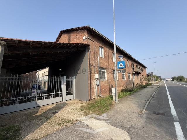 Villetta indipendente in vendita di 600 m² in Via Torino, 25