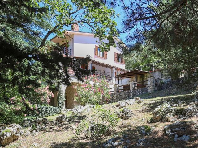 Villetta indipendente in vendita di 600 m² in Via Viaro